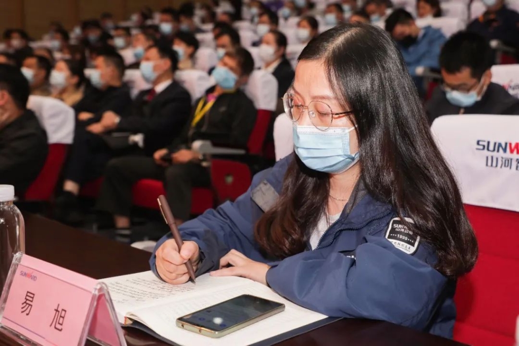 惟创新者胜——学习贯彻习近平总书记考察湖南重要讲话精神省委宣讲团长沙分团宣讲报告会在乐投网站智能开讲