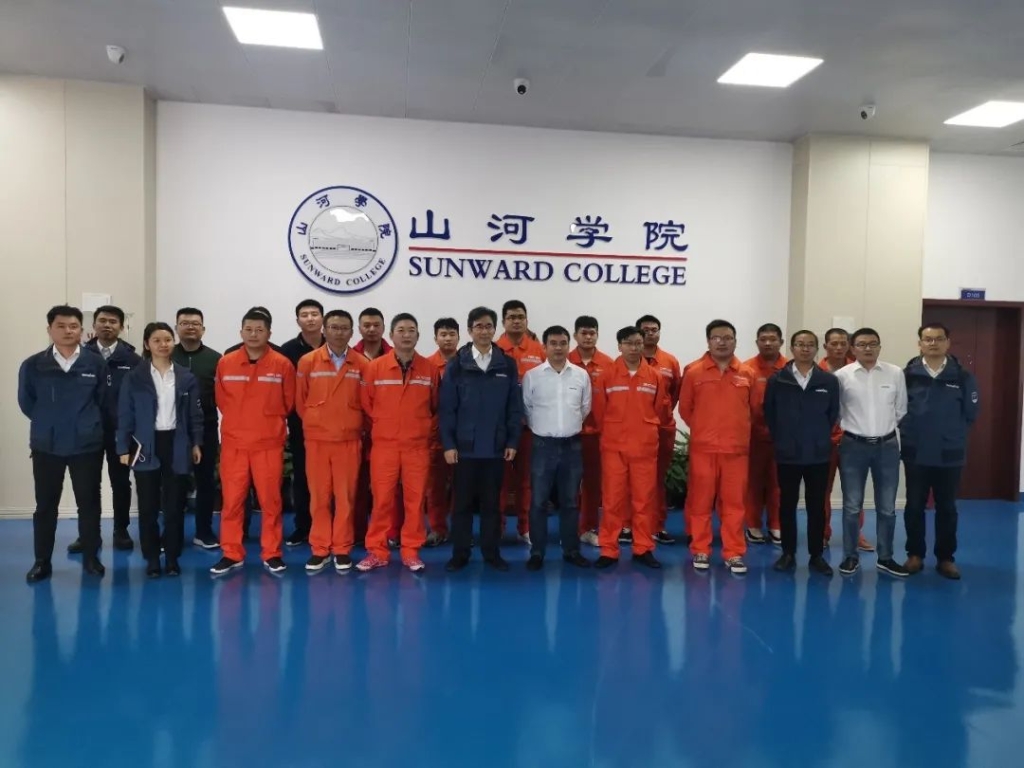 做乐投网站的客户，我们宠你！ ——葛洲坝易普力公司项目领导及骨干凿岩产品知识培训