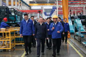 中国联通党组书记、董事长王晓初到访乐投网站智能