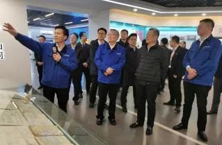 中国联通党组书记、董事长王晓初到访乐投网站智能
