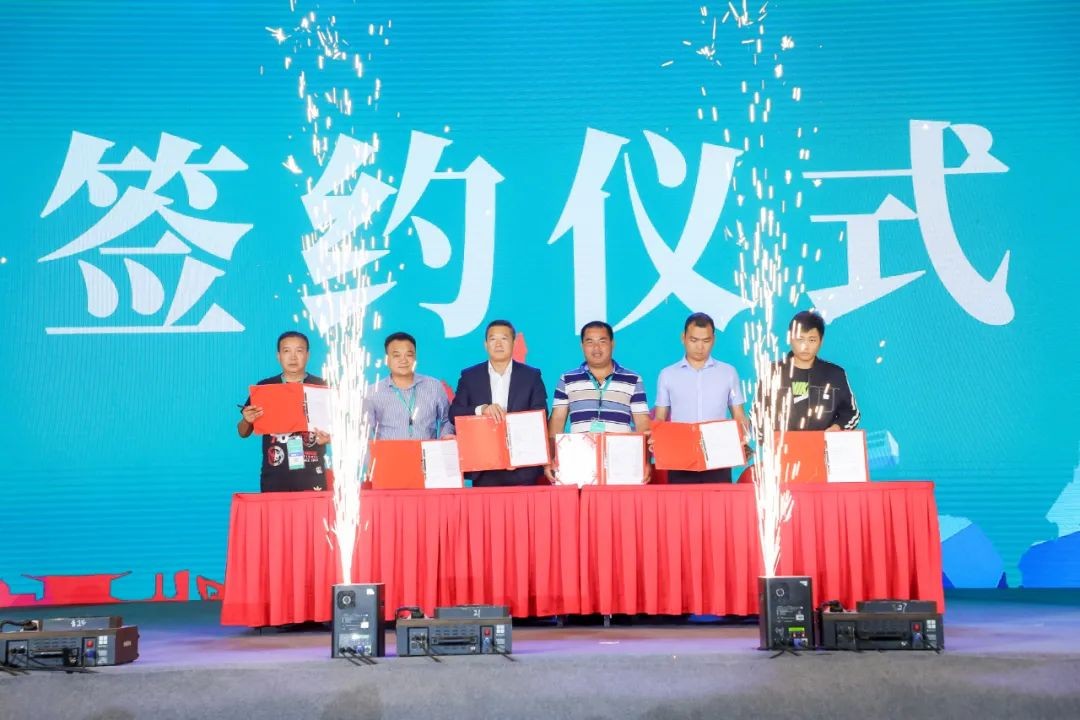 “爆品”出击！乐投网站智能客户交流会签约超8亿元
