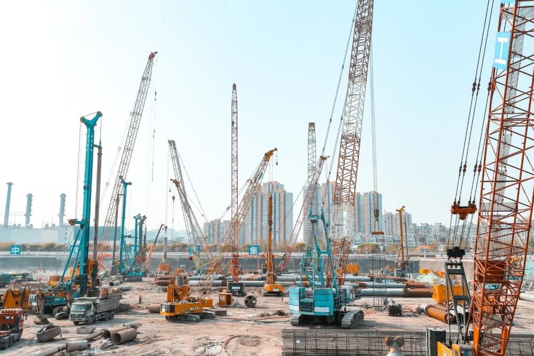 乐投网站智能设备征战亚洲最大地下综合交通枢纽工程