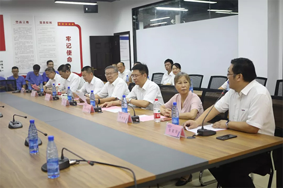 员工子女金榜题名 乐投网站家园发放奖励