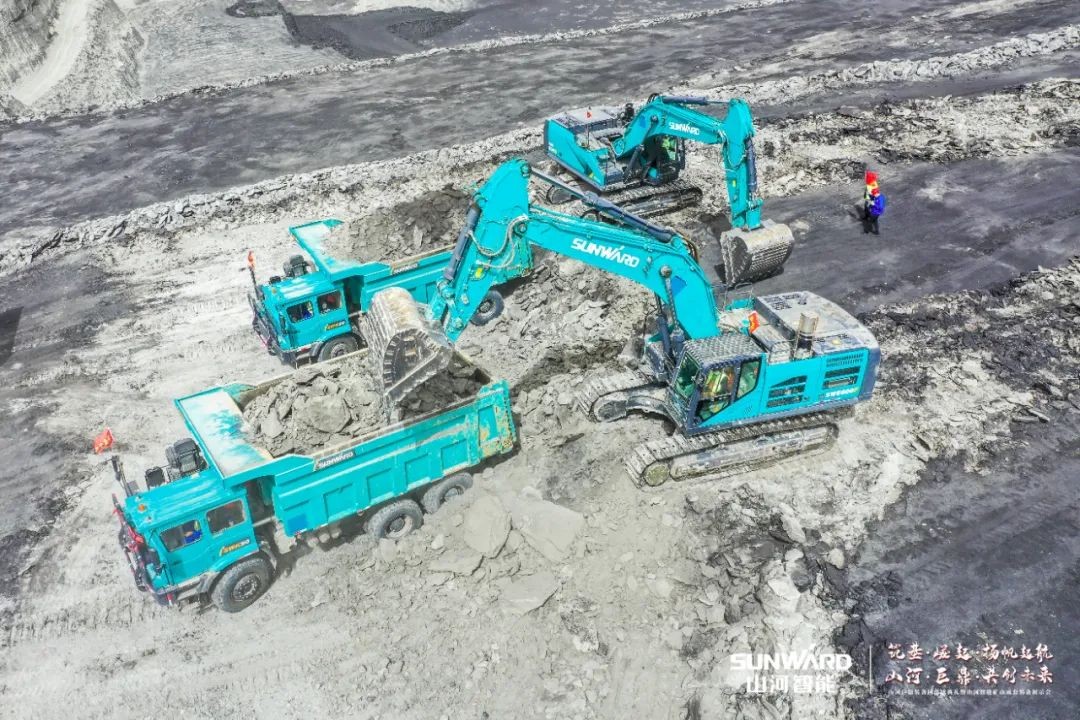 “矿”世高手，齐聚乐投网站智能挖掘机操作手挑战赛