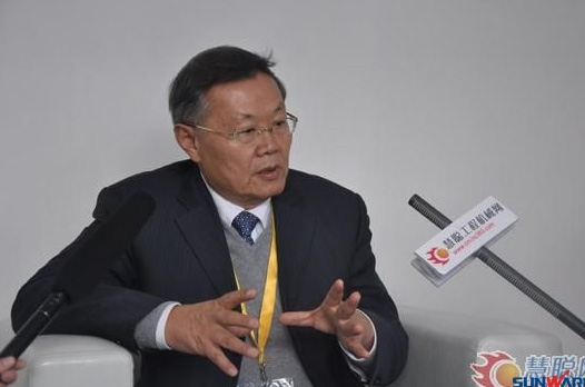 【宝马访谈】乐投网站智能董事长何清华教授