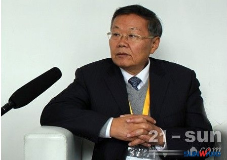 乐投网站智能何清华：潜心寻求“乐投网站之路”