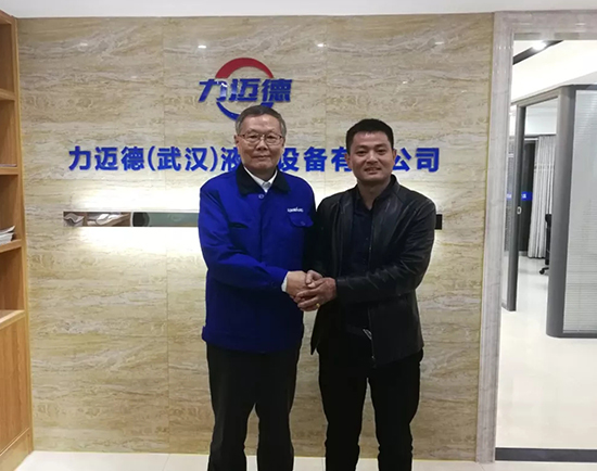 人生浮沉如梦，携手乐投网站勇攀事业巅峰