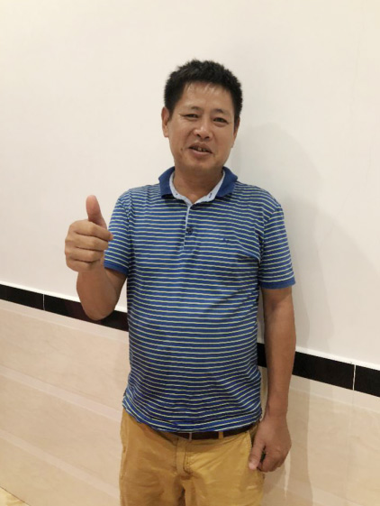 乐投网站智能SWE 215E挖掘机是他的左膀右臂！