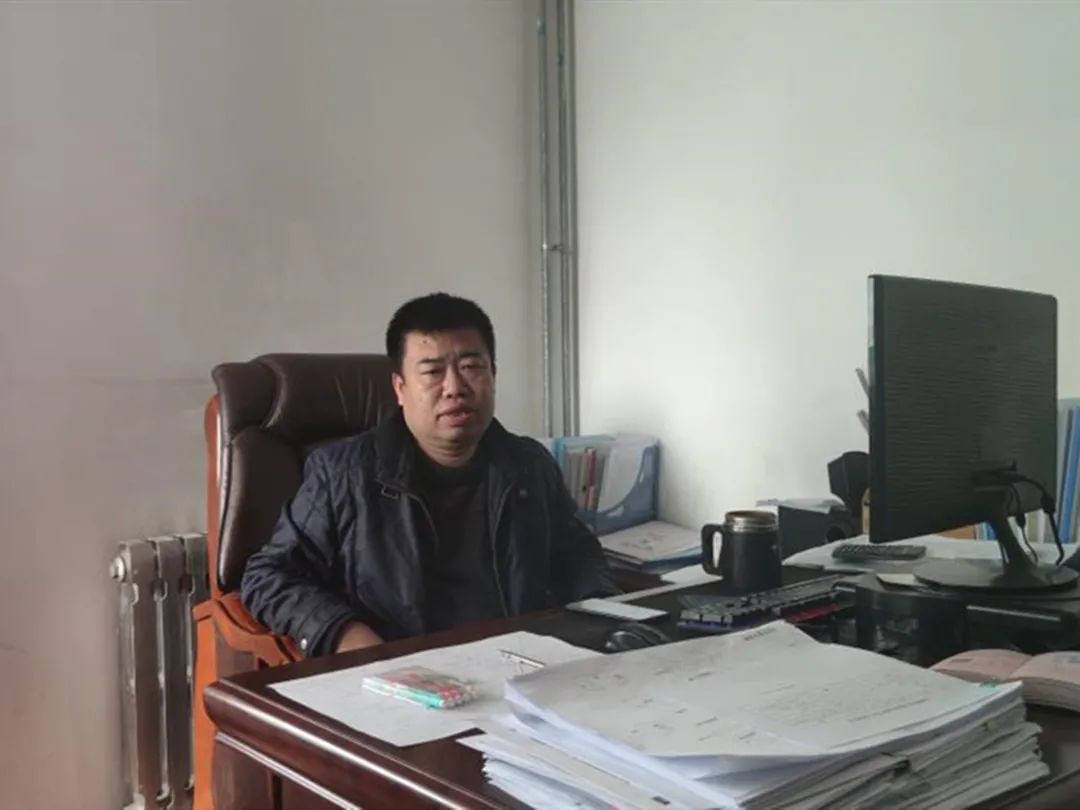 金戈铁马工程路 风雨无阻选乐投网站