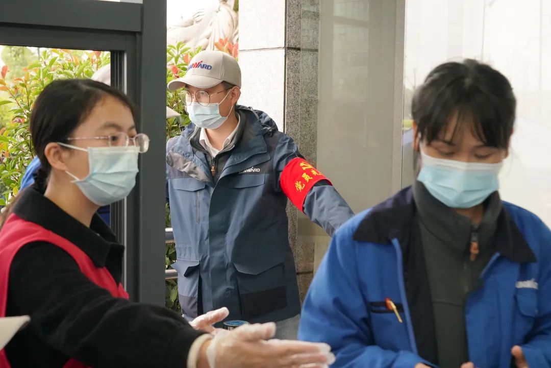 采样完成率近100%！乐投网站智能第一时间开展全员核酸检测，保障安全生产