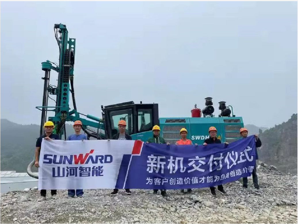 助力绿色矿山建设，乐投网站智能“凿岩先锋”SWDH系列顶锤钻机大展身手