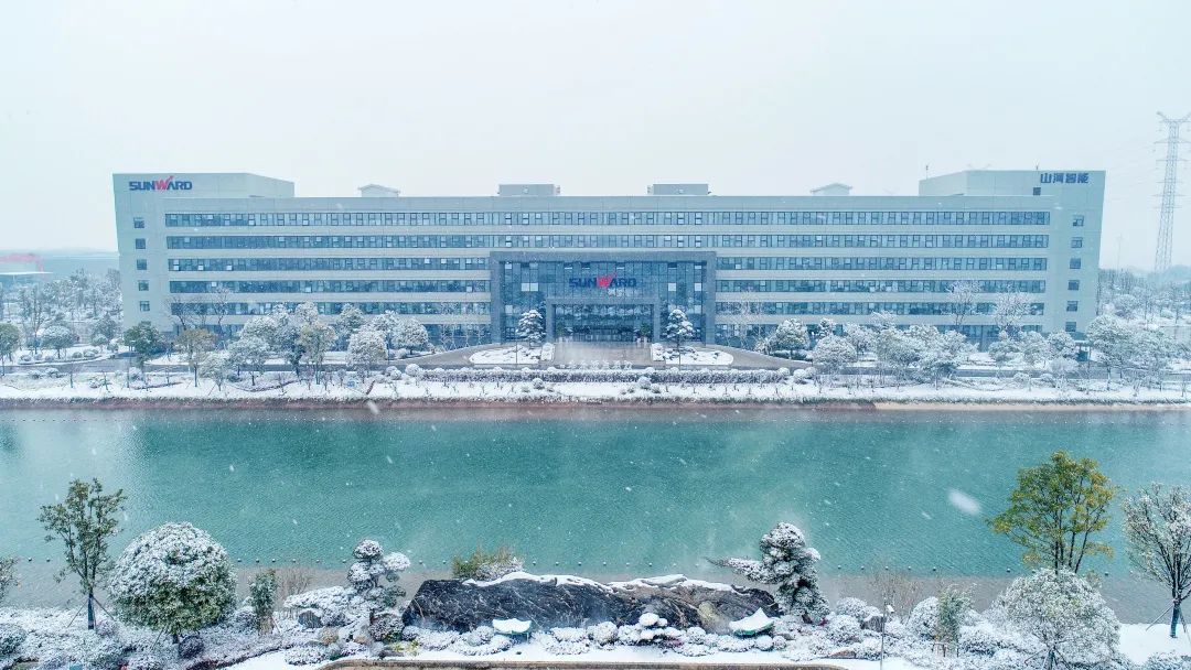 瑞雪兆丰年，邀您共赏雪中乐投网站！