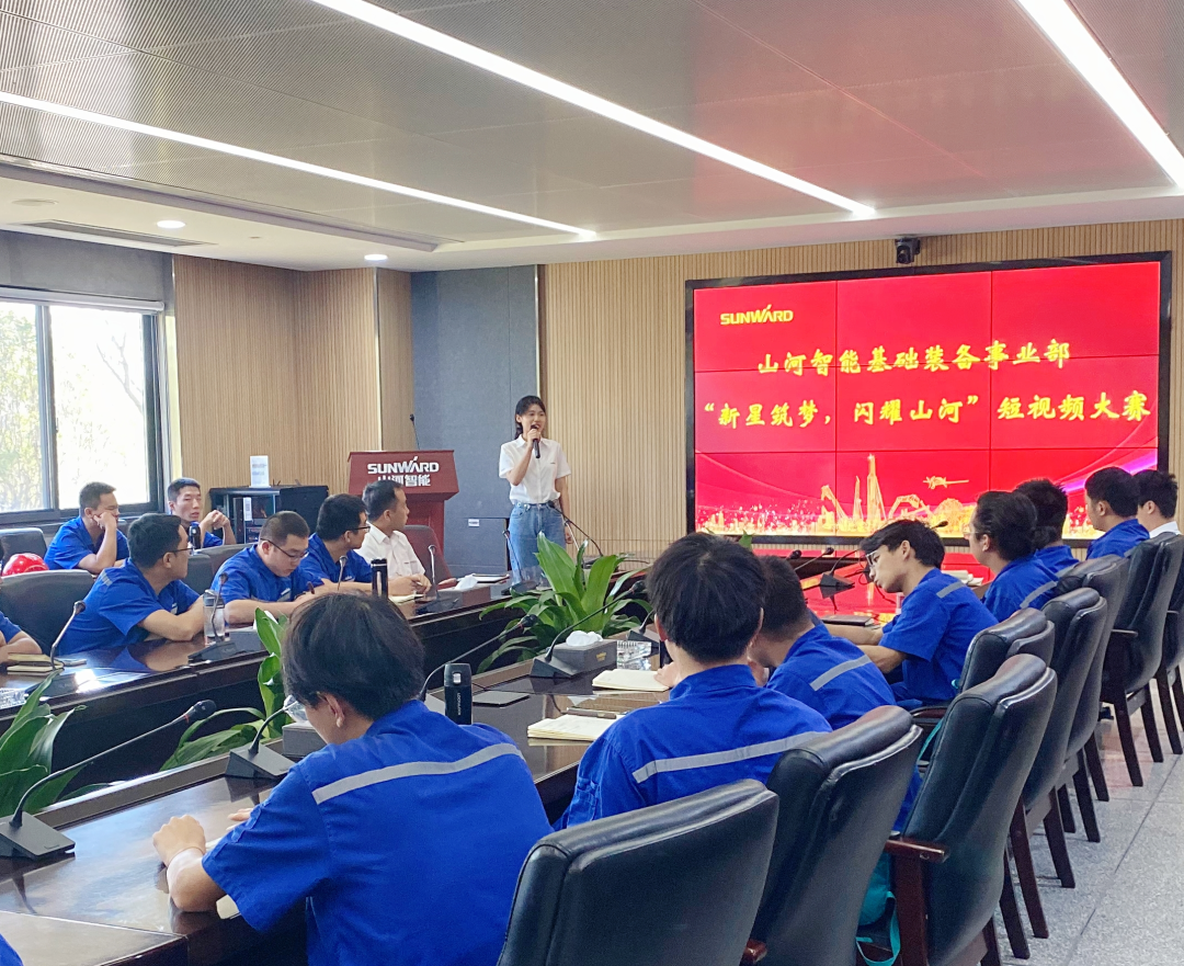 你好 2022！再见 2021！我与乐投网站智能共成长