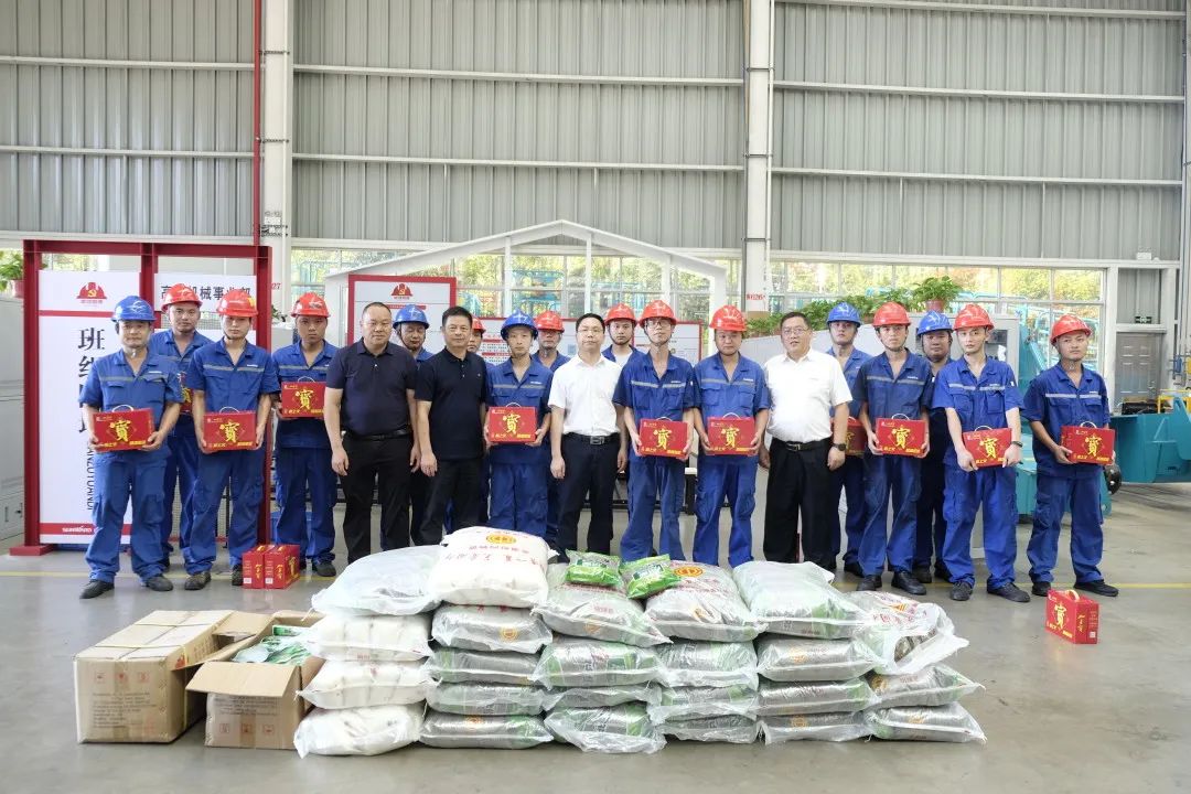 长沙市总工会慰问乐投网站智能一线员工