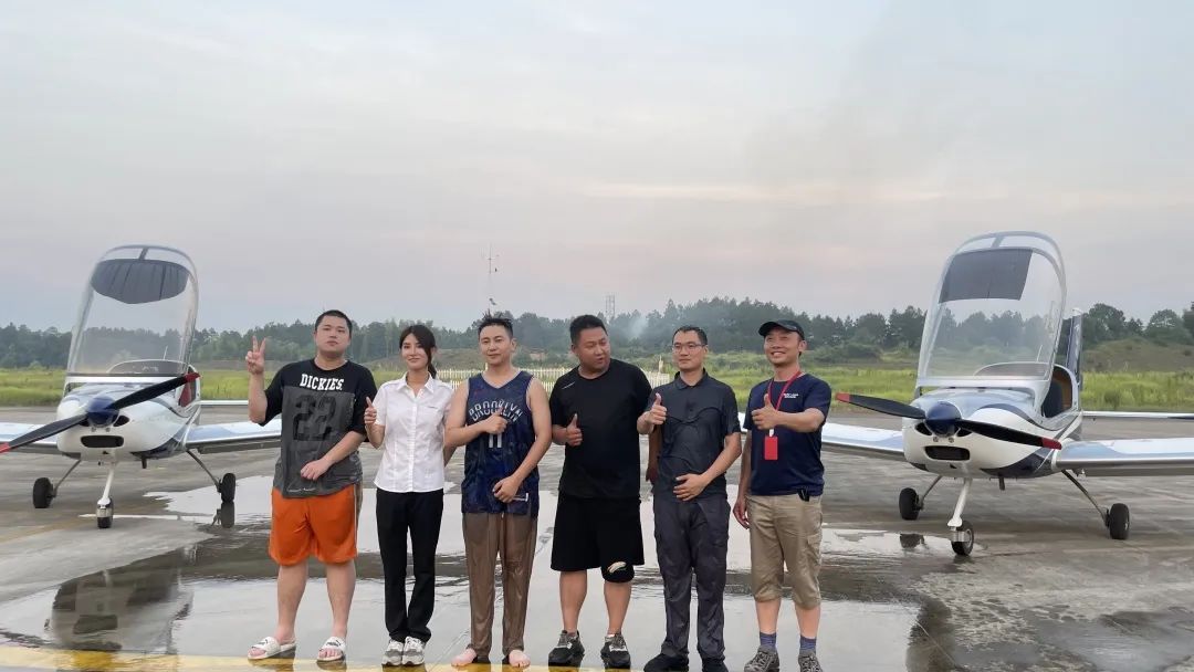 冲上云霄！湖南乐投网站通航学员成功单飞