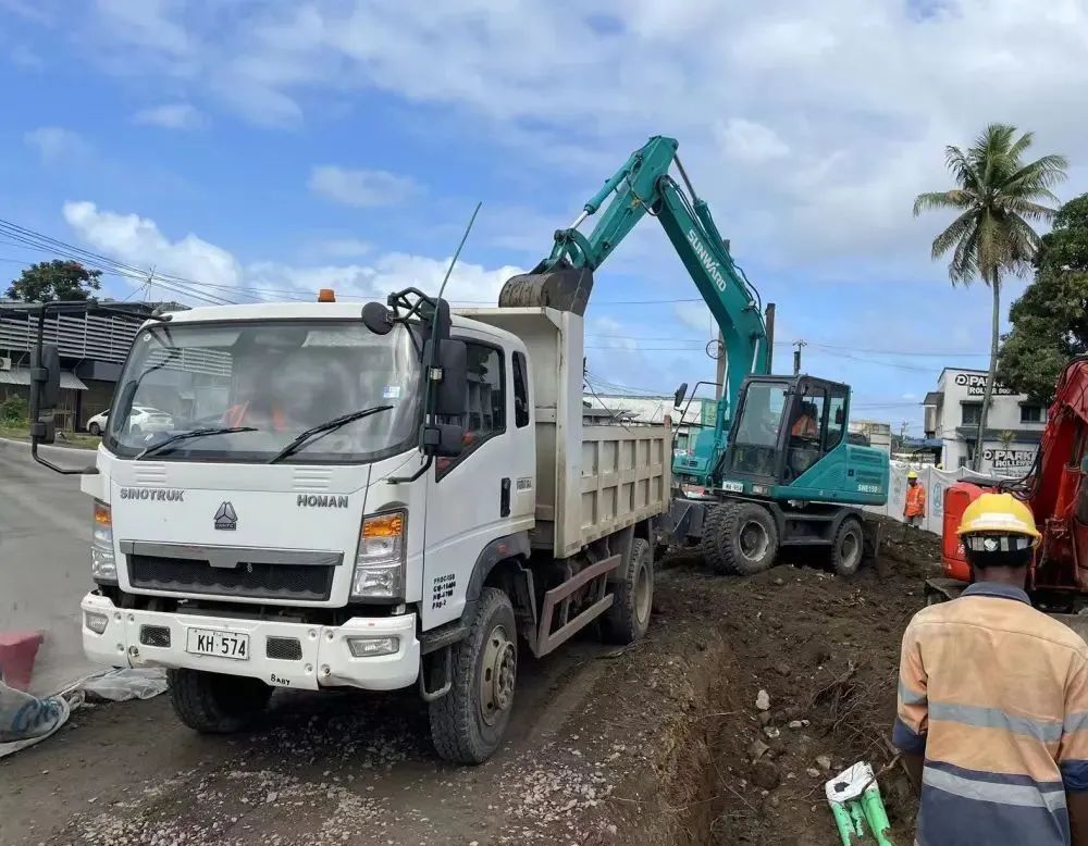 “乐投网站绿”迈向南太平洋岛，乐投网站智能轮挖助力斐济基础设施建设