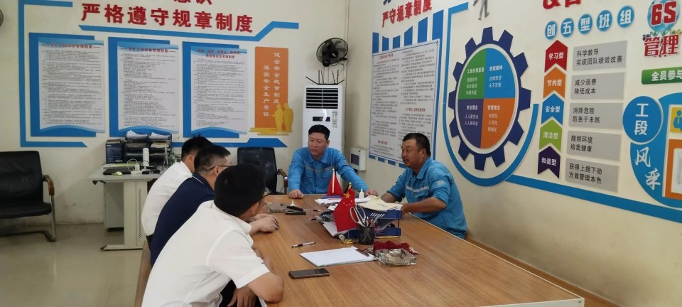 跨越乐投网站万里 智启服务新程——乐投网站矿岩“服务万里行”活动走进海螺水泥